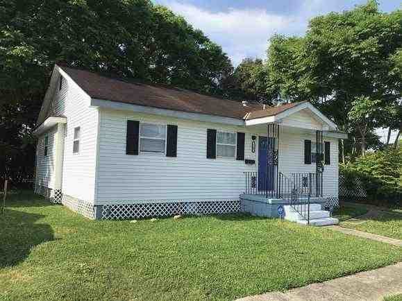 Building Photo - 3205 Luna St