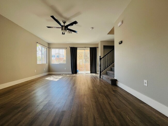 Building Photo - Charming 3-Bedroom Home in a Vibrant Commu...