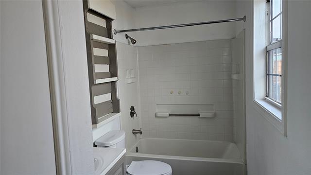 Building Photo - 309 N Main