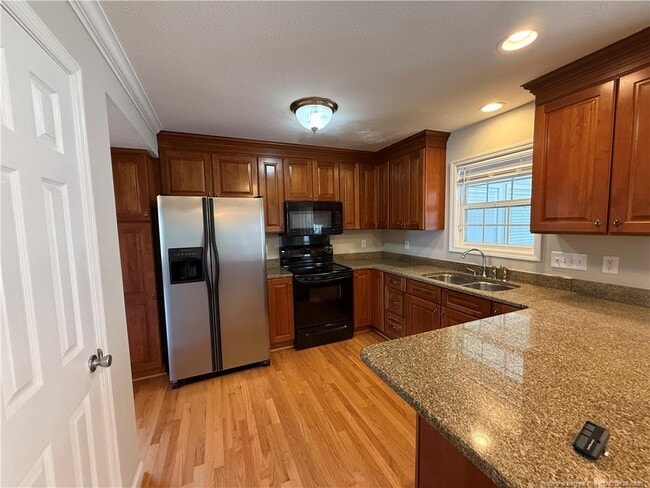 Building Photo - 32 Carteret Ct
