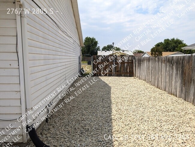 Building Photo - 2767 W 2805 S