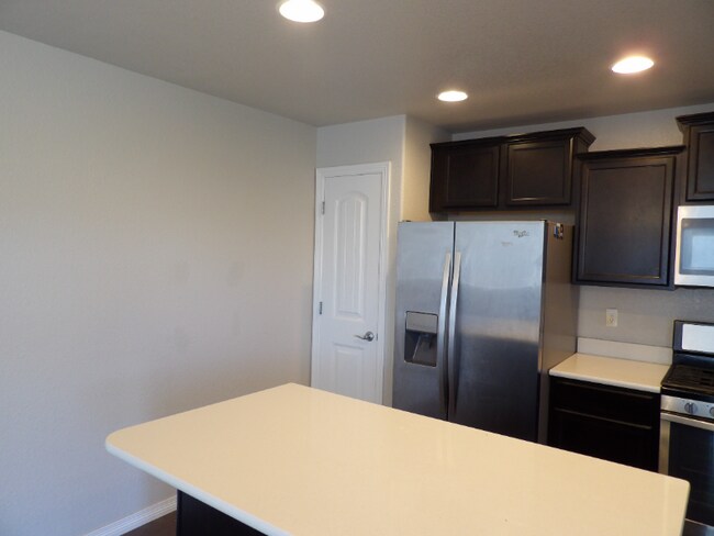 Building Photo - 13534 Park Gate Dr