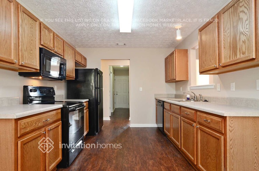 Building Photo - 5013 Grist Mill Dr