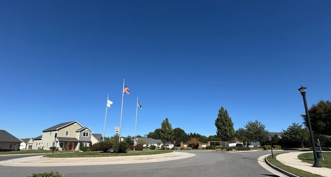 Building Photo - 420 Capstone Dr