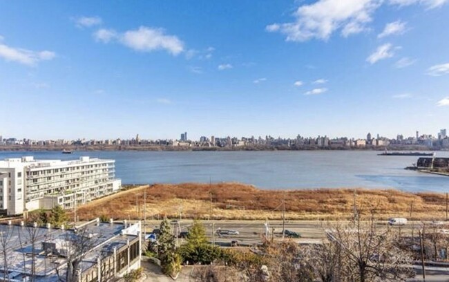 Building Photo - 32 Bergen Ridge Rd