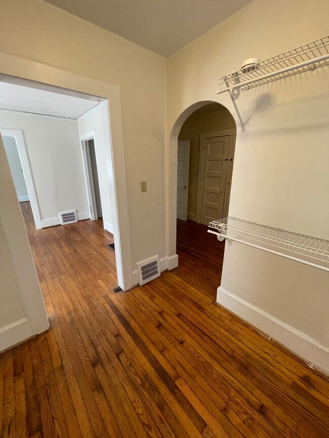 Building Photo - Waccamaw Avenue - Student Rental