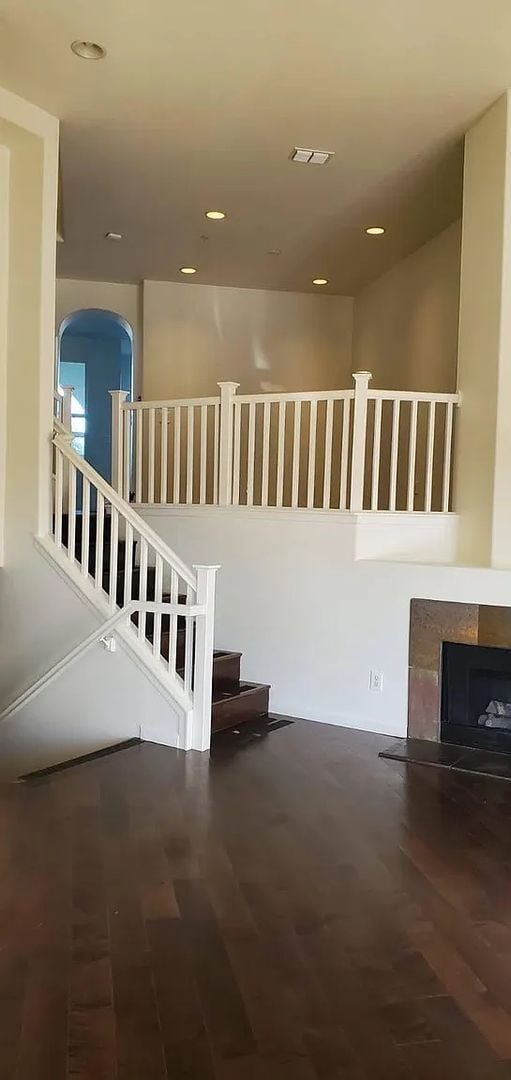 Building Photo - Modern Townhome in Prime San Mateo Location