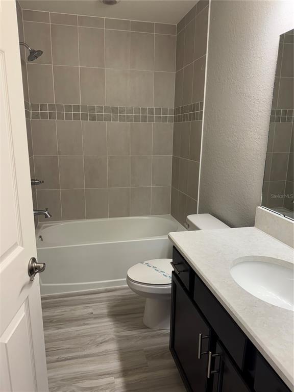 Building Photo - 1016 Cascade Dr