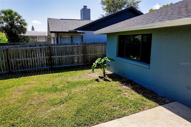Building Photo - 308 Alba Ln