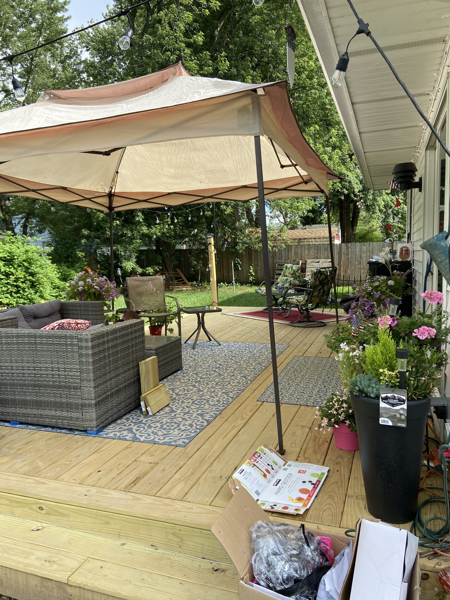 BACK DECK - 749 Howell St