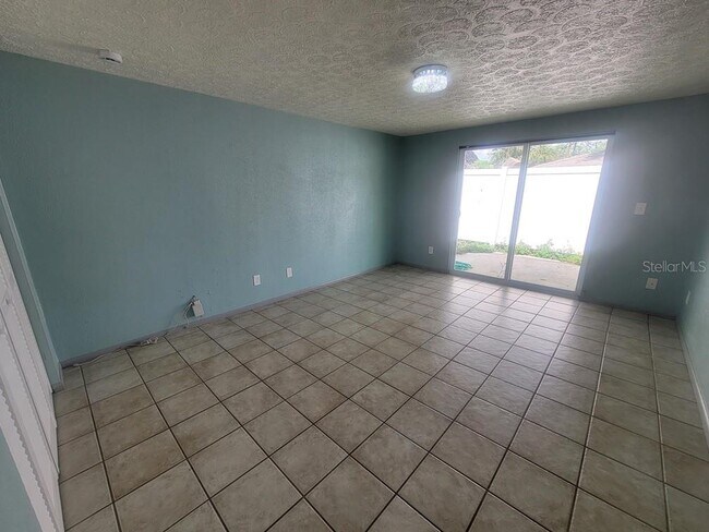 Building Photo - 5709 Silver Spur Dr