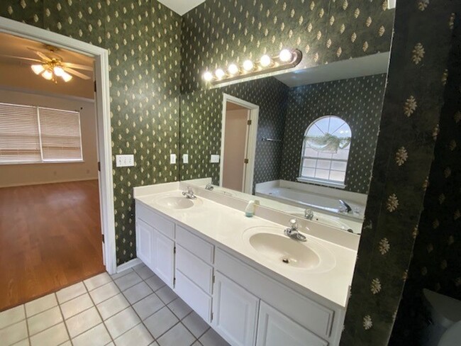 Building Photo - Two-Story Home, 4-5 bedrooms, 2.5 bathroom...