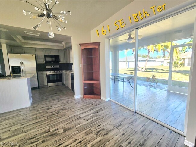 Building Photo - 161 SE 18th Terrace