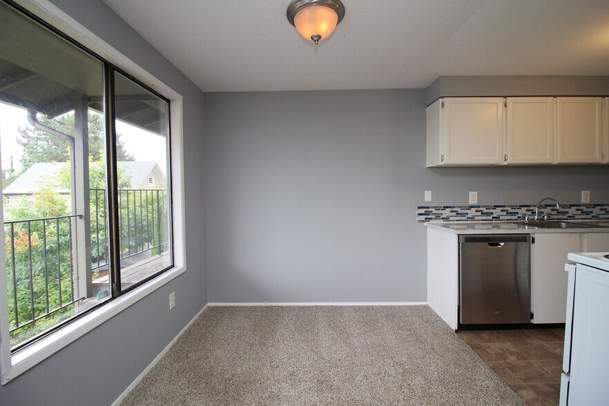Building Photo - 1118 SE Rhone St