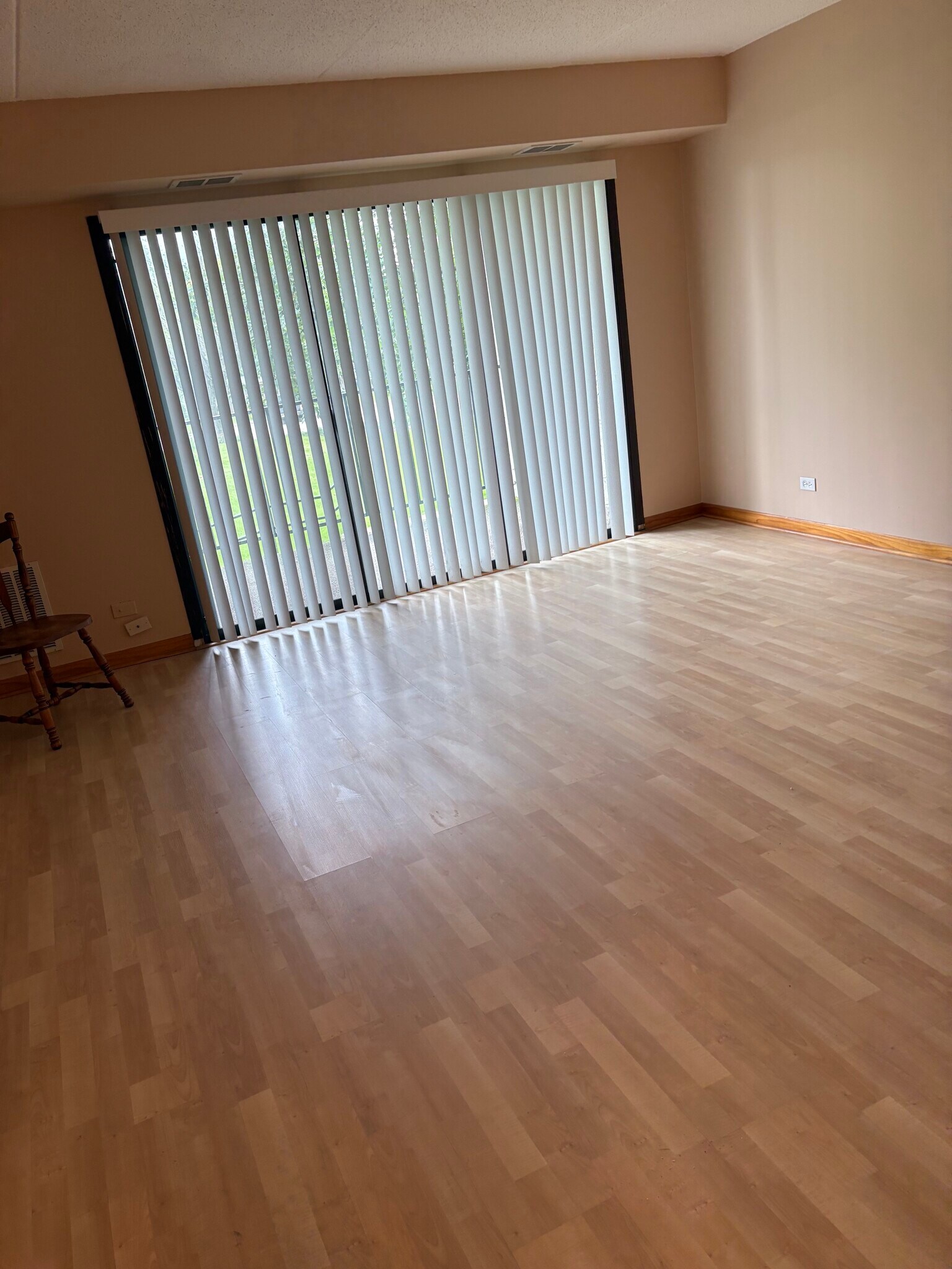 Building Photo - 475 Plum Creek Dr