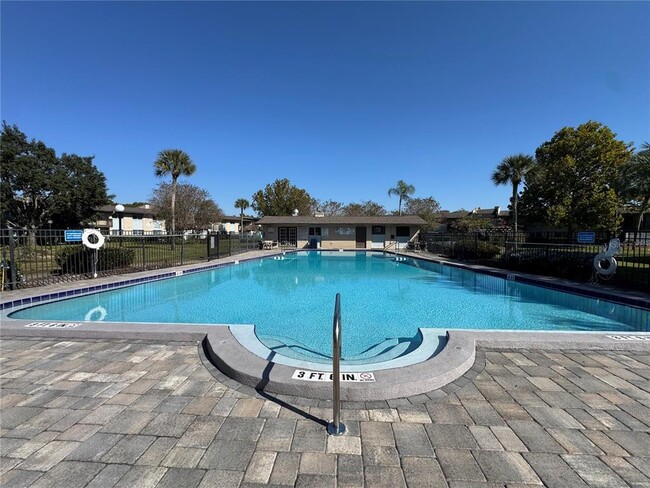 Building Photo - 1695 Lee Rd