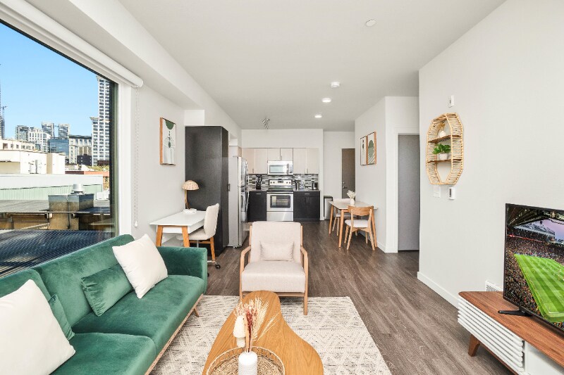 Building Photo - 80 South Main St