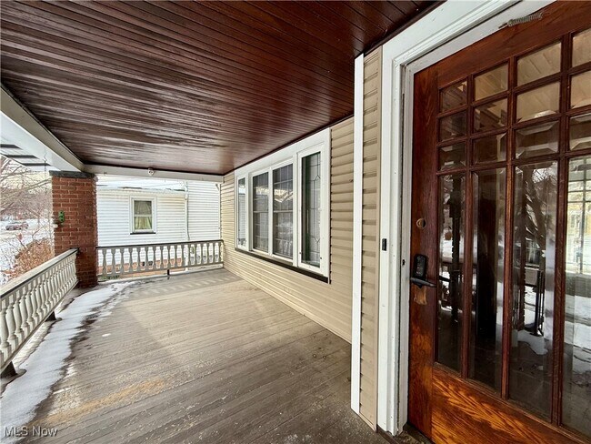 Building Photo - 1208 St Charles Ave