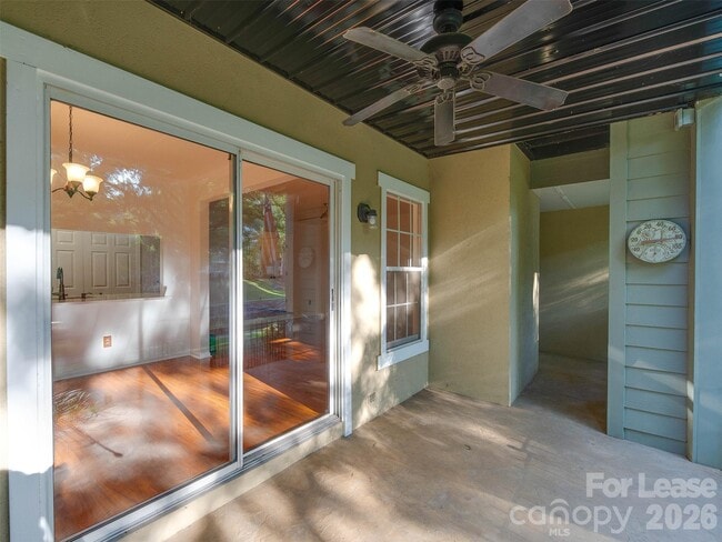 Building Photo - 19827 Henderson Rd