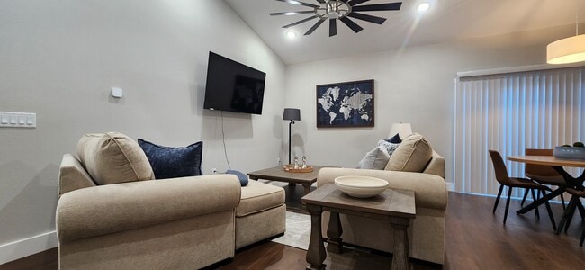 Building Photo - 6378 W Flanders Ln