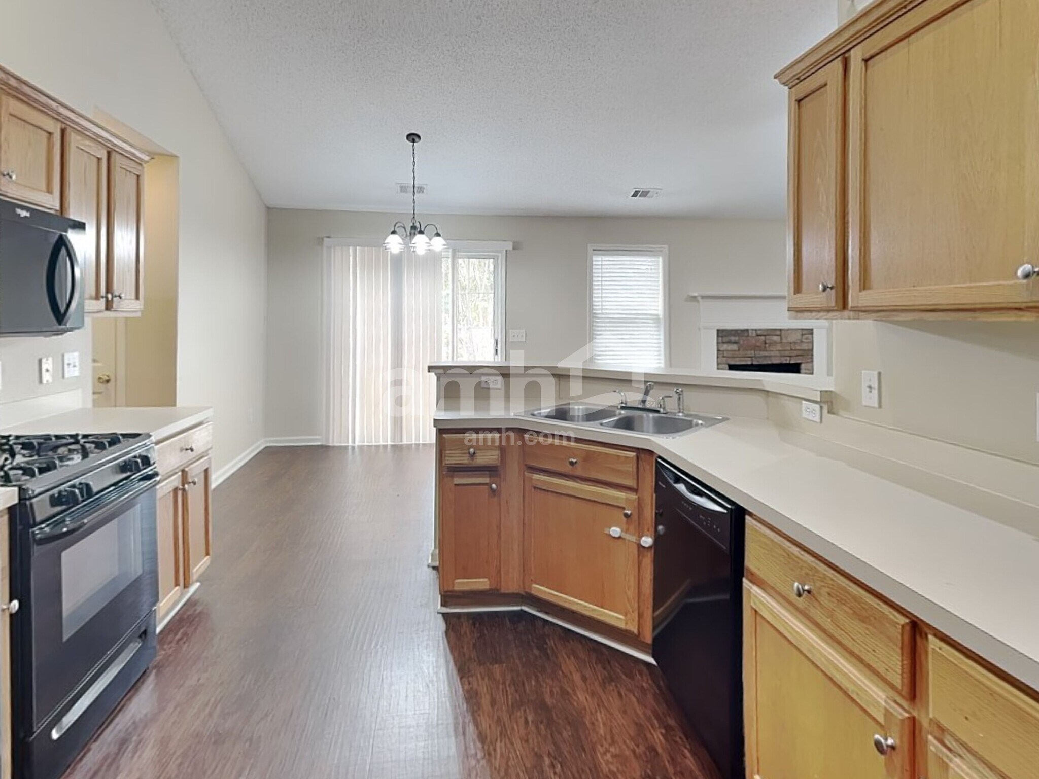 Building Photo - 821 Beranda Cir