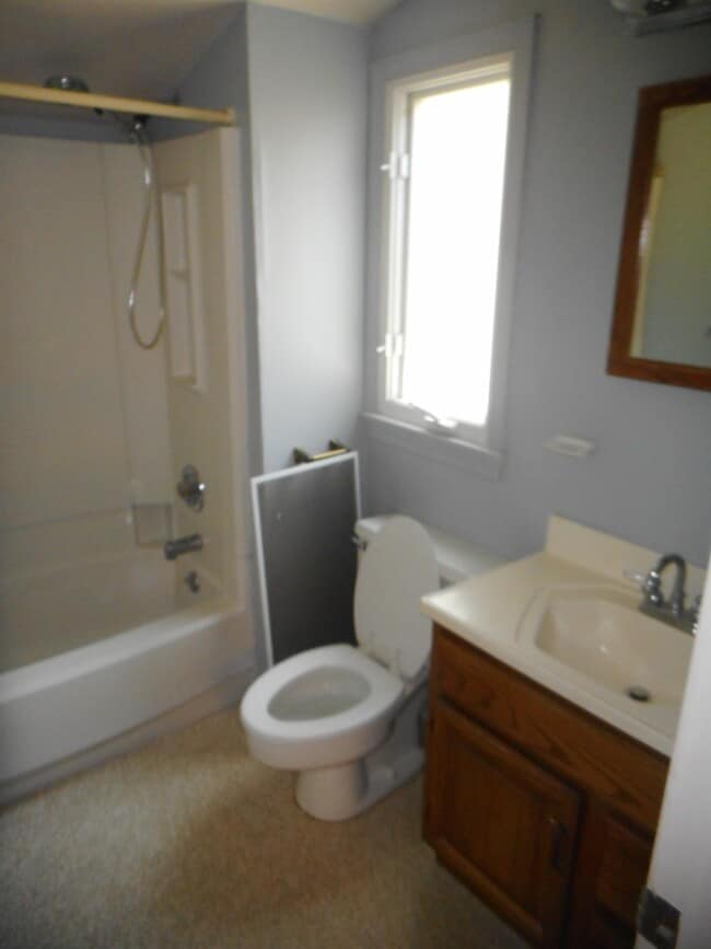 Building Photo - 116 N Union Ave