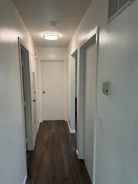 Building Photo - 3883 Millstone Rd