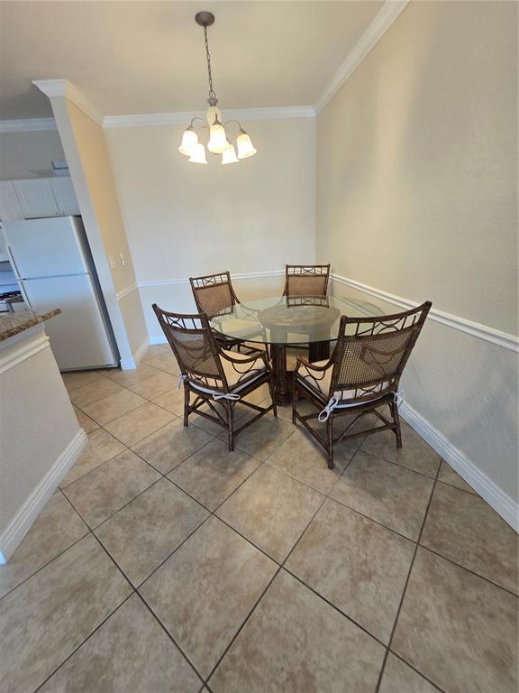 Building Photo - 2732 Via Murano