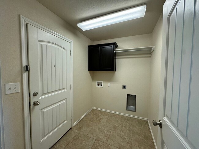 Building Photo - Available House in Windstone