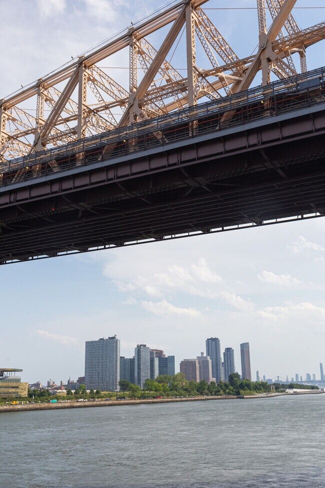 Building Photo - 1114 1st Ave