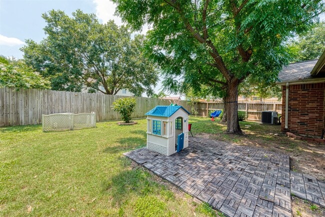 Building Photo - 1602 Rustic Hollow Ln