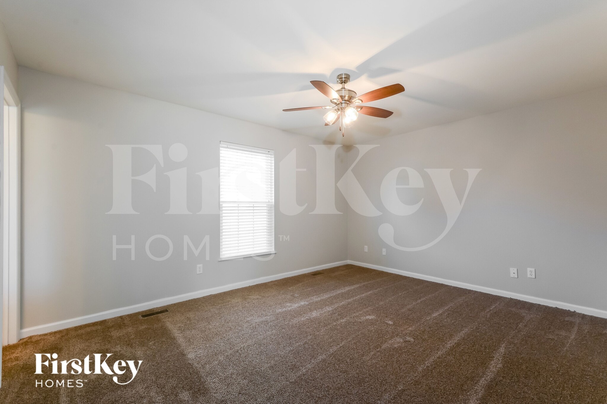 Building Photo - 1203 Del Haven Dr