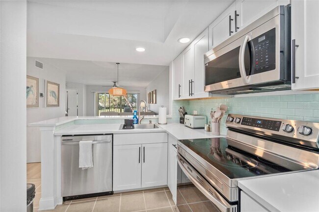 Building Photo - 433 Cerromar Ln