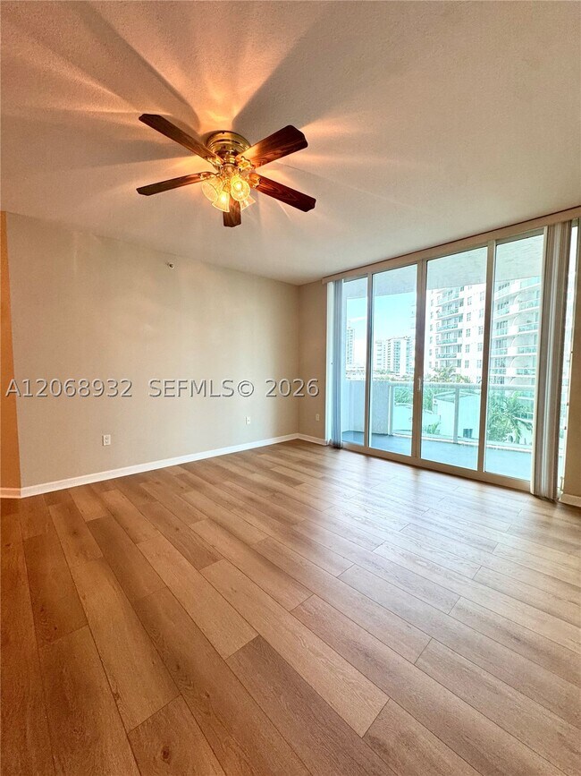 Building Photo - 7900 Harbor Island Dr