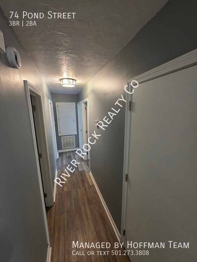 Building Photo - 74 Pond St