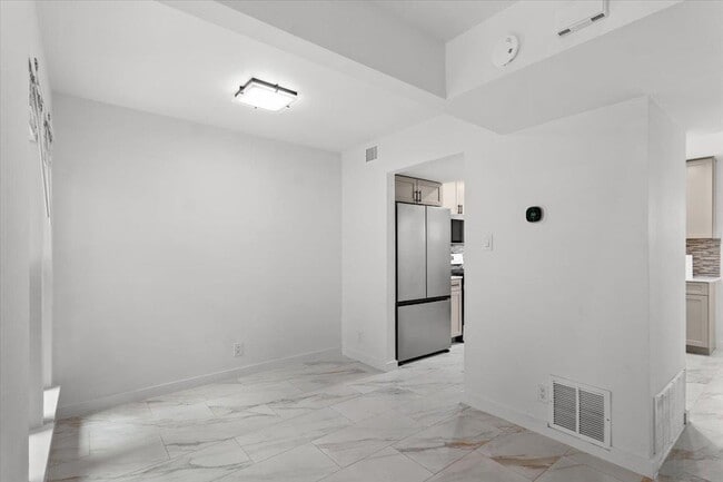 Building Photo - 2500 Enfield Rd