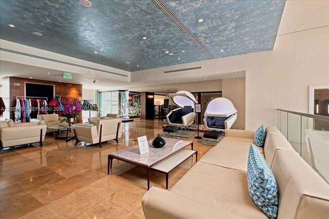 Building Photo - 6801 Collins Ave