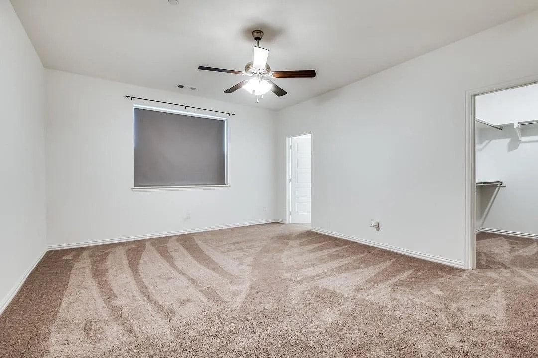 Building Photo - Room in Townhome on Bethlehem St