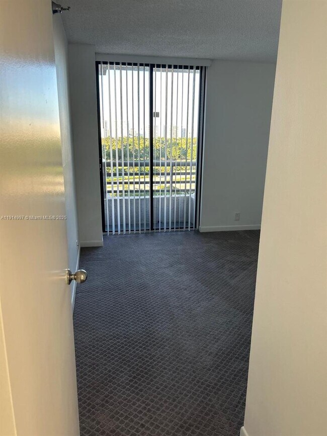 Building Photo - 3300 NE 191st St