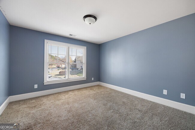 Building Photo - 215 Arthur Hills Dr