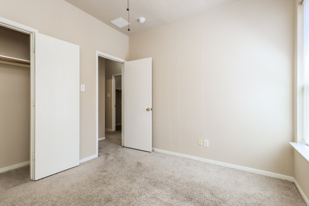 Building Photo - 22035 Willow Downs Dr