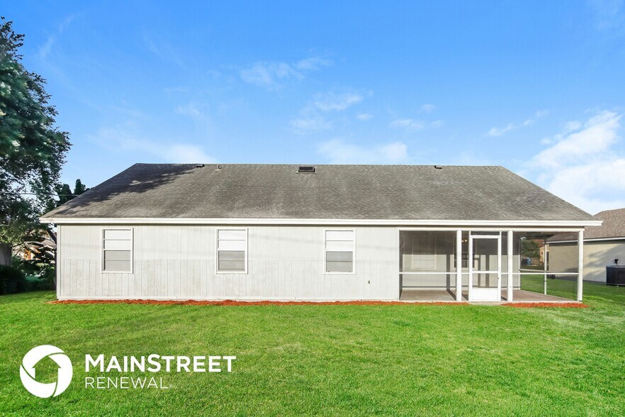 Building Photo - 1366 Whaling Ave SE