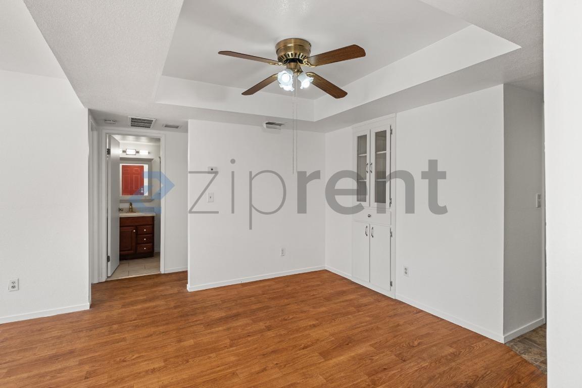 Building Photo - 3841 Milton Terrace