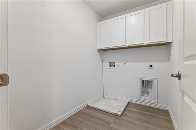 Building Photo - 2200 Davenport Dr