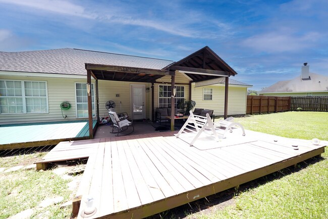 Building Photo - Coming Available!