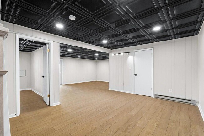 Building Photo - 7375 Freestate Dr