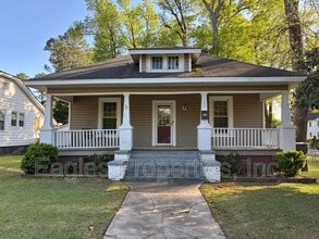 Building Photo - 1300 Evergreen Ave