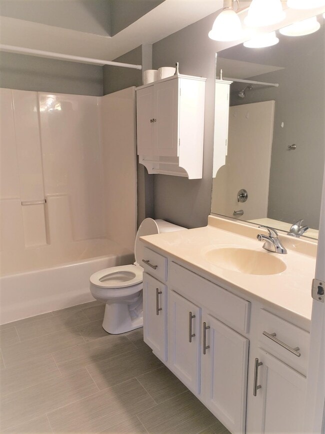 Building Photo - 4737 S Hunter Ln