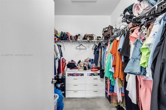 Building Photo - 1515 SW 65th Pl