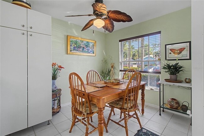 Building Photo - 28201 Pine Haven Way